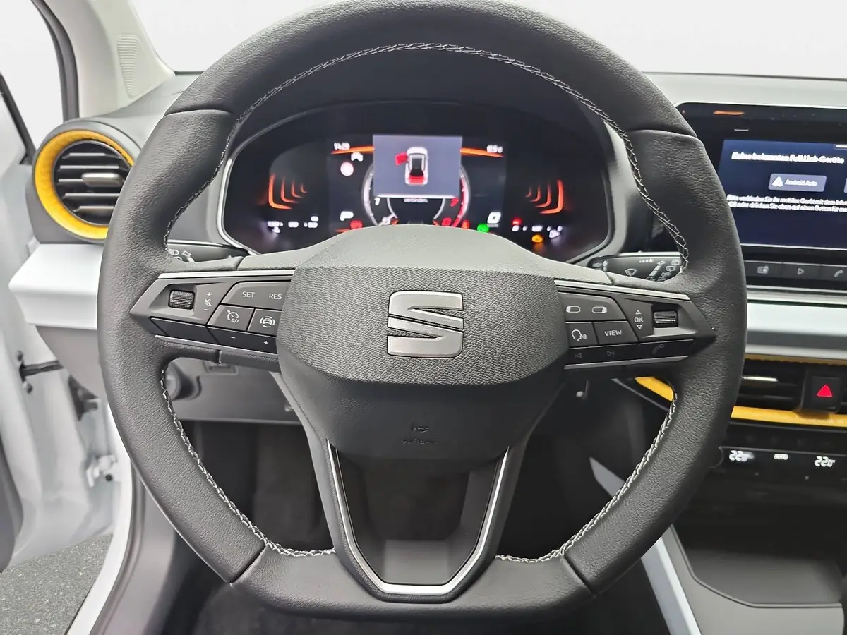 SEAT ARONA 1.0 TSI DSG STYLE LED KLIMAAUTO SMARTLINK PDC LM16