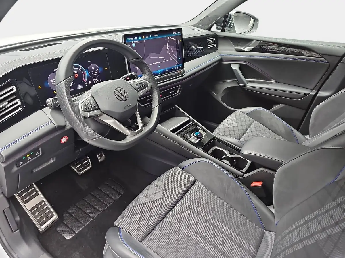 VW TIGUAN 2.0 TDI DSG 4M R-LINE NAVI MATRIX HUD DCC AHK LM20