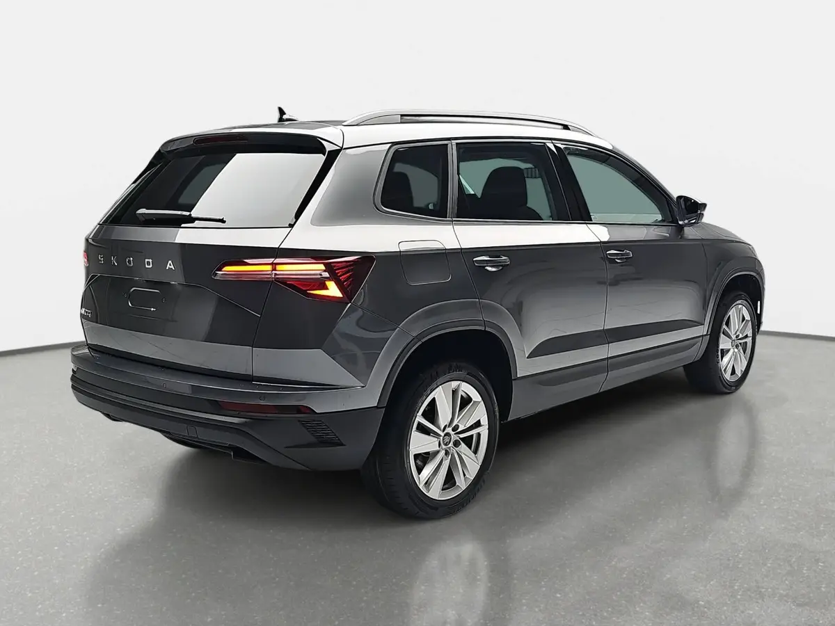 SKODA KAROQ 1.5 TSI DSG SELECTION NAVI LED ACC WINTER KAMERA A