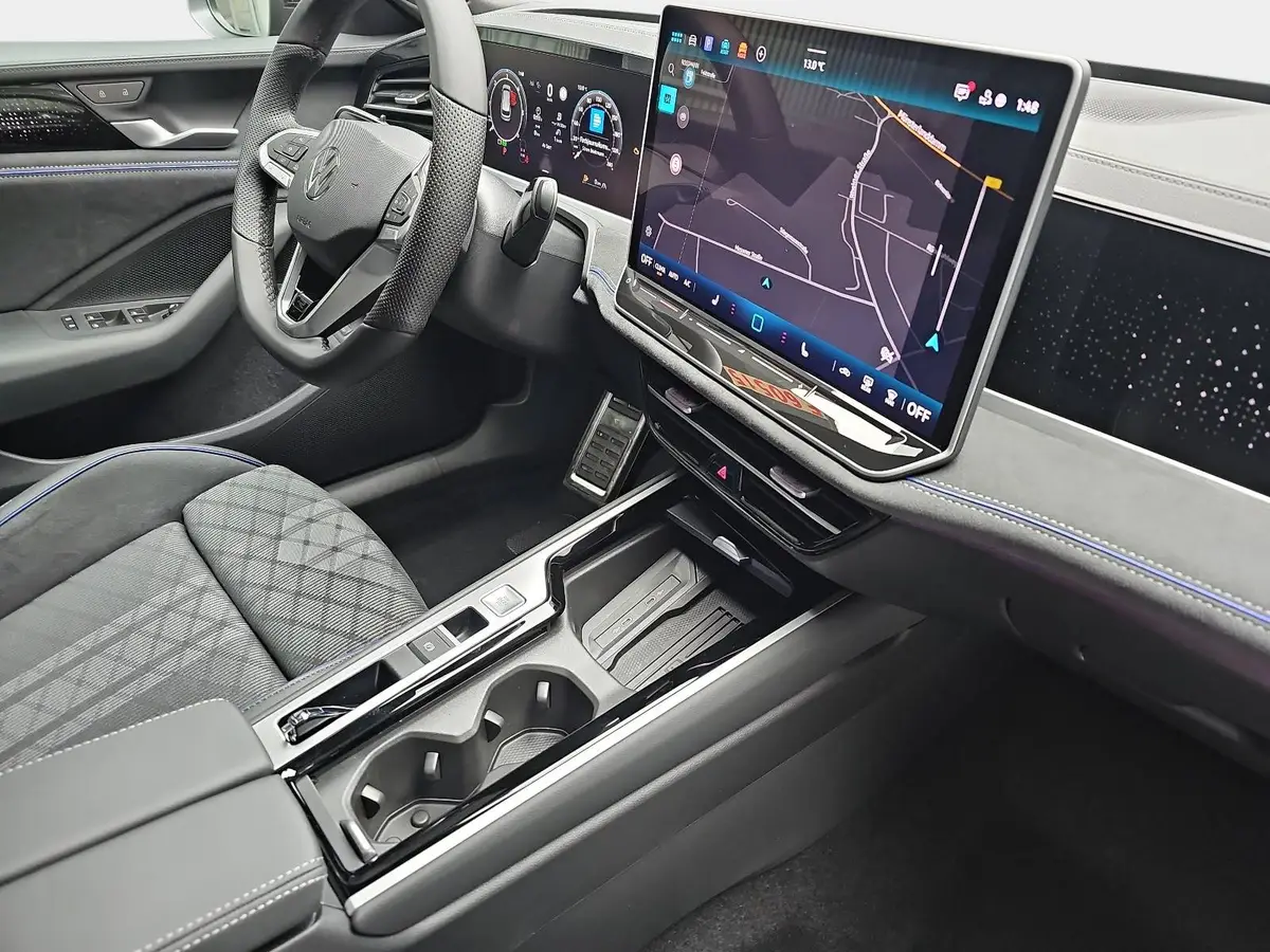 VW PASSAT VARIANT 2.0 TDI DSG R-LINE NAVI LED-MATRIX ACC PANO BLACK 