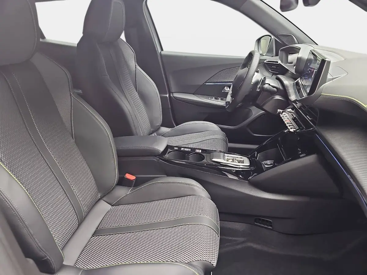 PEUGEOT 2008 1.2 HYBRID 145 E-DSC6 GT-LINE 2-WD LED KLIMAAUTO K