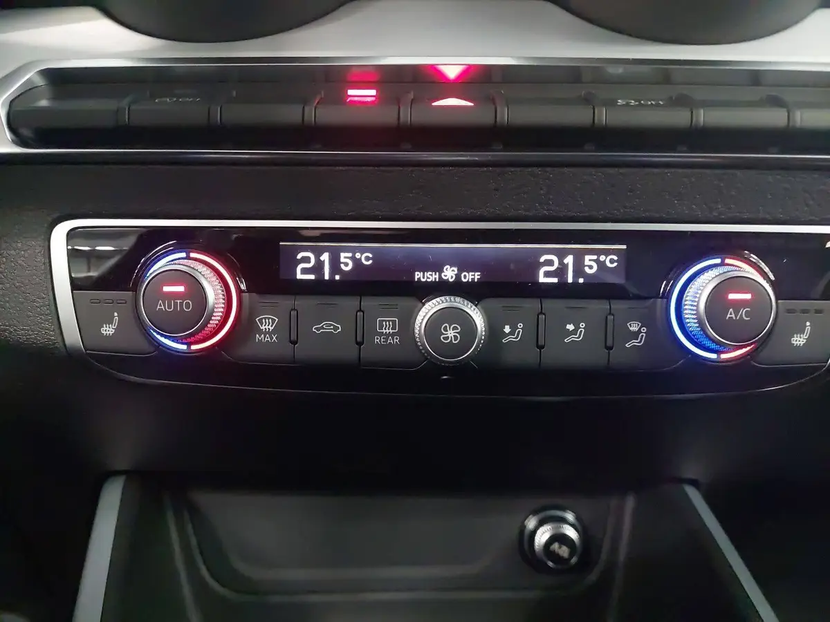 AUDI Q2 35 TFSI S-TRONIC S LINE NAVI LED ACC EL.HECKKL. WI