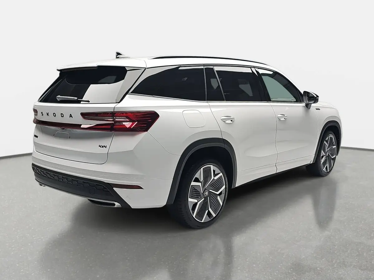 SKODA KODIAQ 2.0 TSI DSG SPORTLINE 4X4 NAVI LED