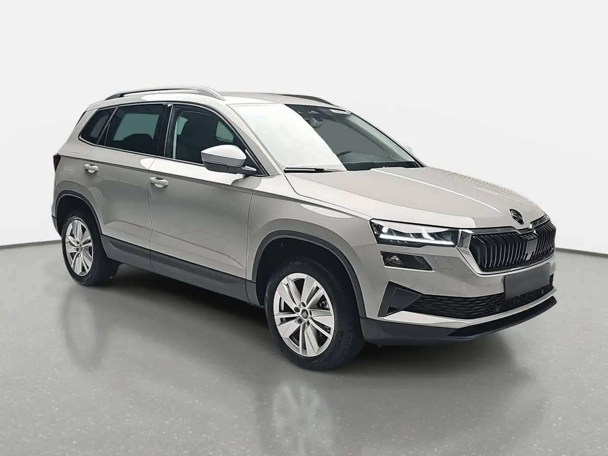 SKODA KAROQ 1.5 TSI DSG FAMILY LED KAMERA LM17