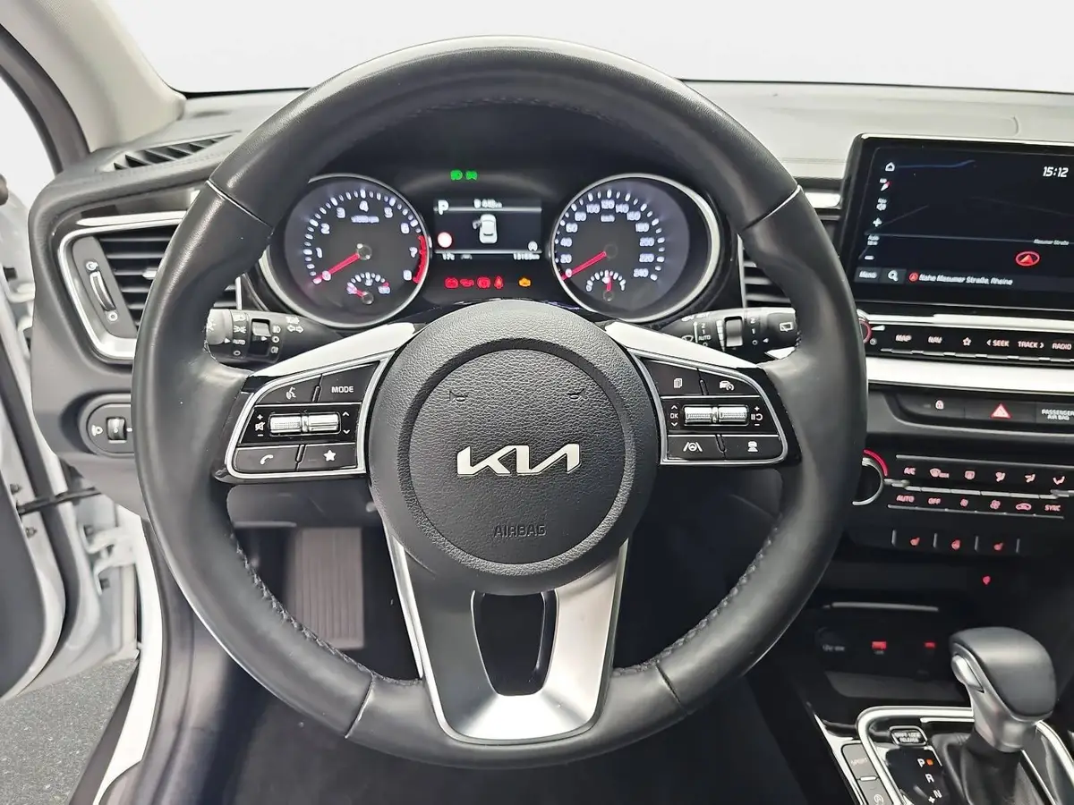 KIA XCEED 1.5 T-GDI DCT SPIRIT XCLUSIVE LED GRA WINTER AHK