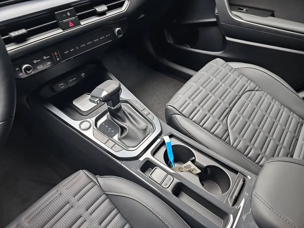 KIA XCEED 1.6 T-GDI 180 DCT SPIRIT MJ27 SOUND SITZ ADVANCED