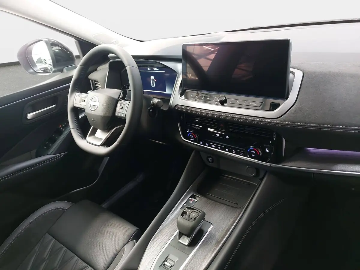 NISSAN QASHQAI 1.3 DIG-T MHEV AUTO. MJ27 TEKNA PREMIUM PAKET 2-FARBEN