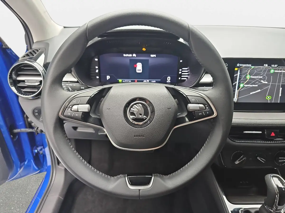 SKODA FABIA 1.0 TSI DSG SELECTION NAVI LED KLIMA GRA DAB PDC