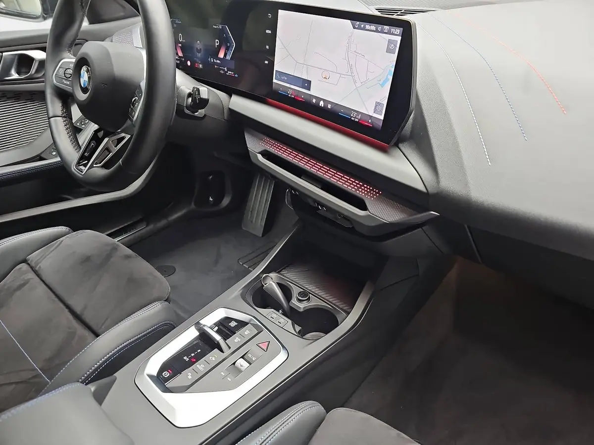 BMW 120 I AUTO. M SPORT NAVI LED P-ASSIST WINTER KAMERA AH