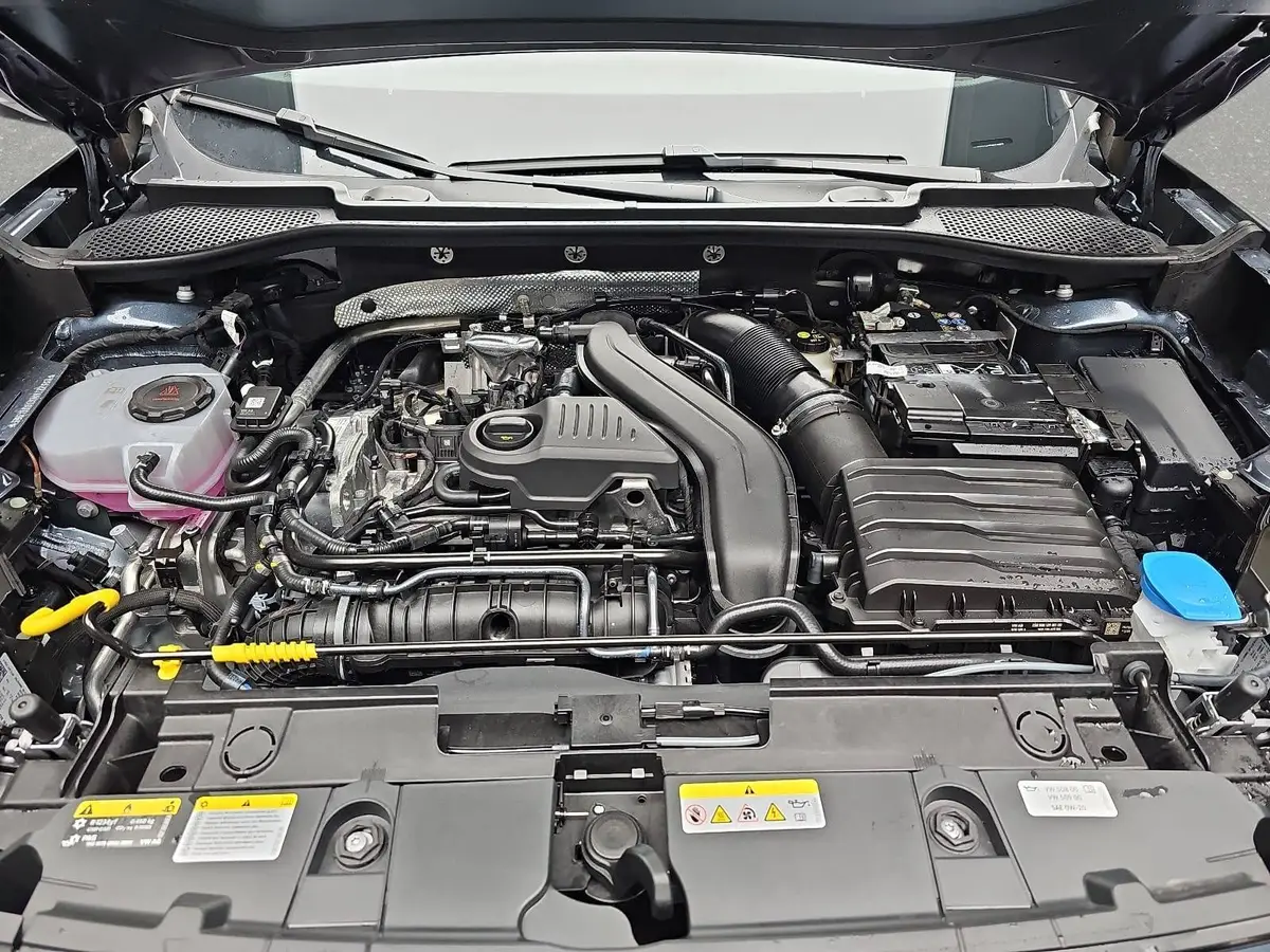 CUPRA FORMENTOR 1.5 ETSI DSG NAVI LED-HD ACC PANO WINTER KAMERA AH