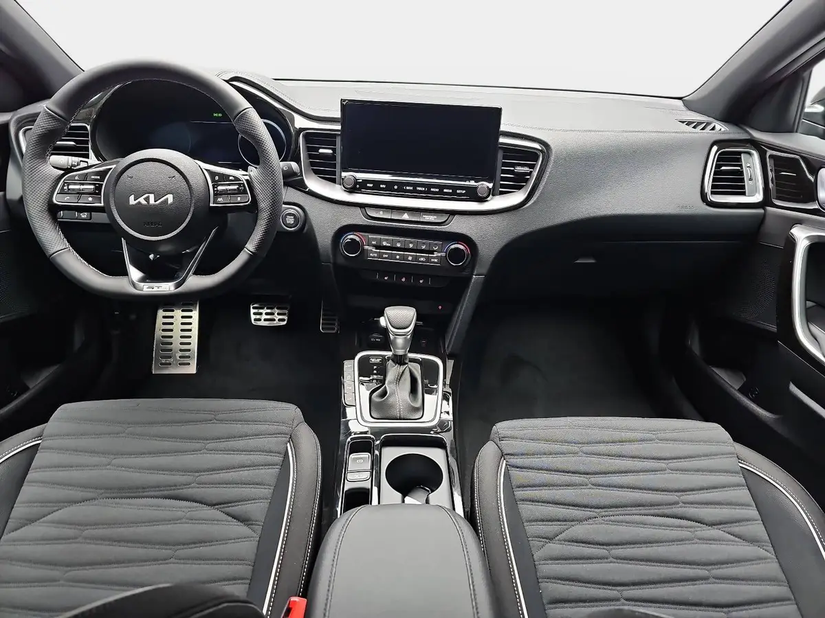 KIA CEED SW 1.5 T-GDI DCT7 GT-LINE TECHNOLOGIE PERFORMANCE