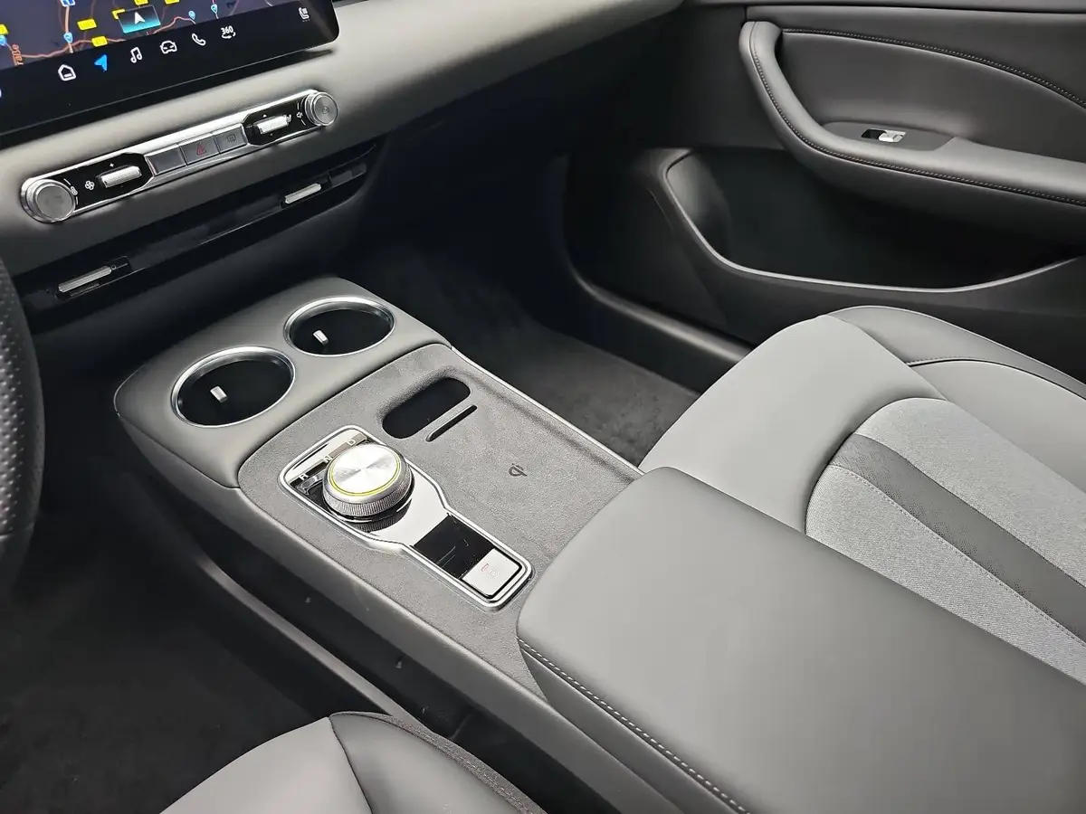 MG S5 EV 64 KWH MY25 LUXURY
