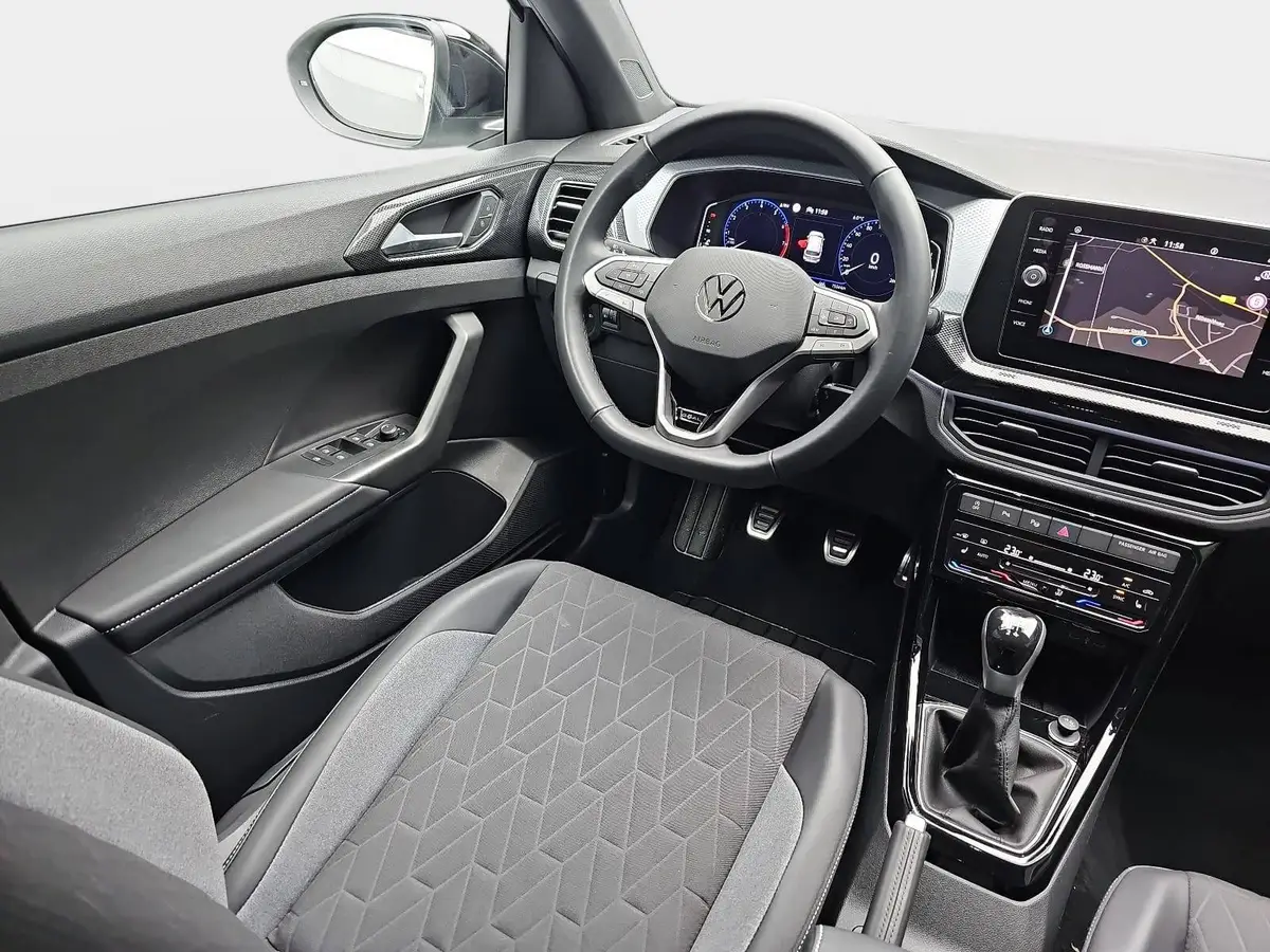 VW T-CROSS 1.0 TSI GOAL NAVI LED KLIMAAUTO ACC P-ASSIST WINTE