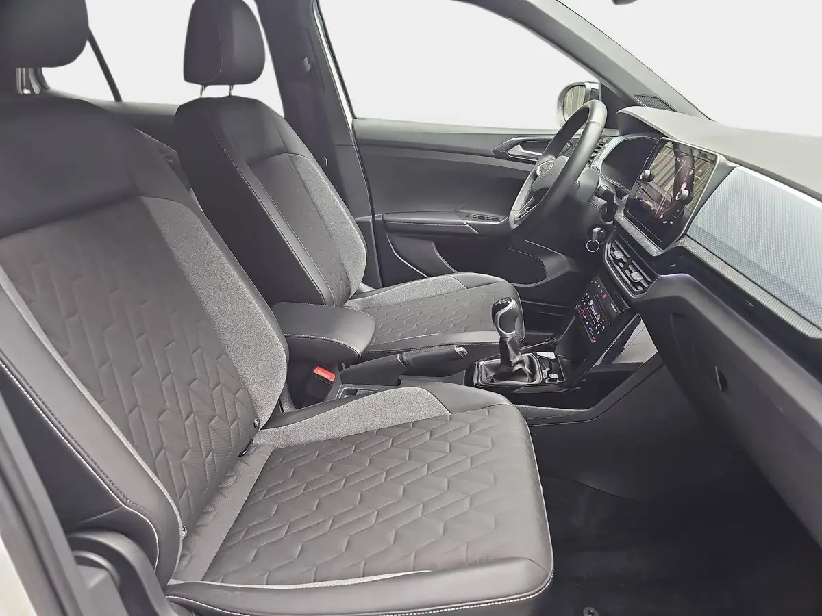 VW T-CROSS 1.0 TSI GOAL NAVI LED KLIMAAUTO ACC P-ASSIST WINTE