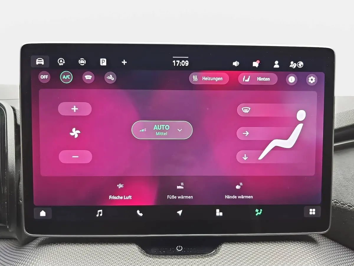 SKODA KODIAQ 2.0 TDI DSG SPORTLINE 4X4 NAVI LED ACC PANO 7S AHK