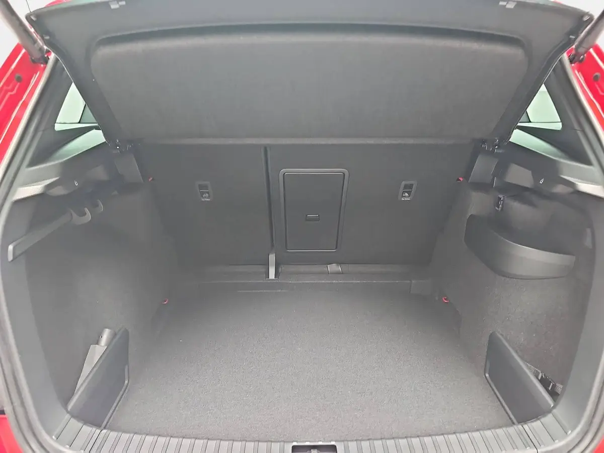 SKODA KAROQ 1.5 TSI DSG SPORTLINE NAVI LED-MATRIX PANO WINTER 