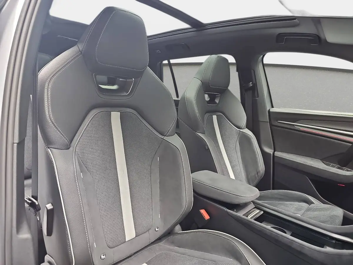 SKODA KODIAQ 2.0 TDI DSG SPORTLINE 4X4 PANO AHK