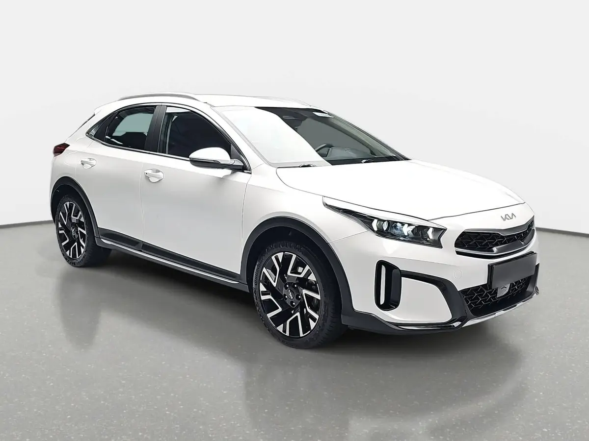 KIA XCEED 1.5 T-GDI DCT SPIRIT XCLUSIVE LED GRA WINTER AHK