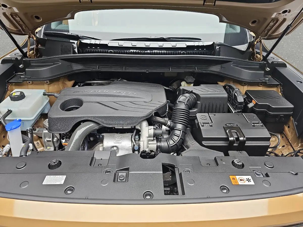 KGM ACTYON 1.5 T-GDI 4WD LUX AUTOMATIK PANORAMA