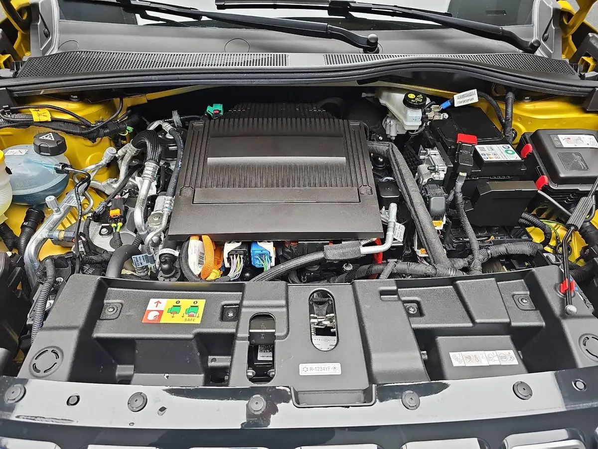 JEEP AVENGER ELEKTRO SUMMIT NAVI