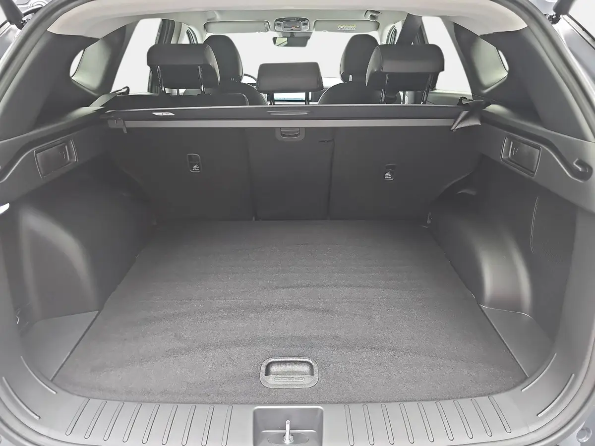 HYUNDAI TUCSON 1.6 T-GDI DCT7 4WD NAVI LED KRELL KLIMAAUTO 4XSITZ