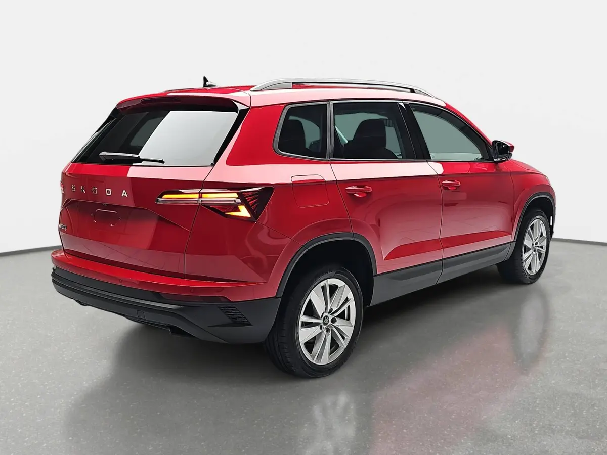 SKODA KAROQ 1.5 TSI DSG SELECTION NAVI LED ACC WINTER KAMERA A