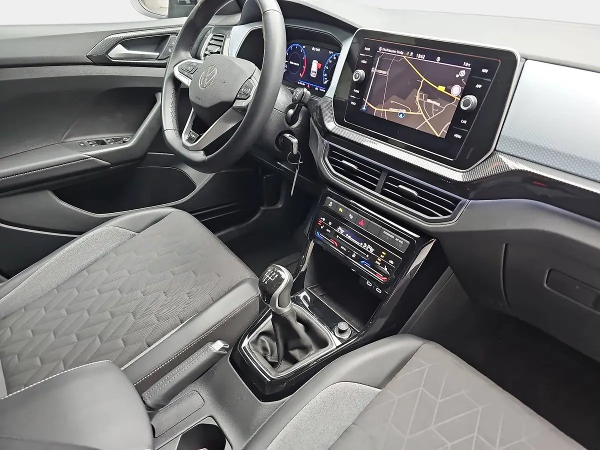 VW T-CROSS 1.0 TSI GOAL NAVI LED KLIMAAUTO ACC P-ASSIST WINTE