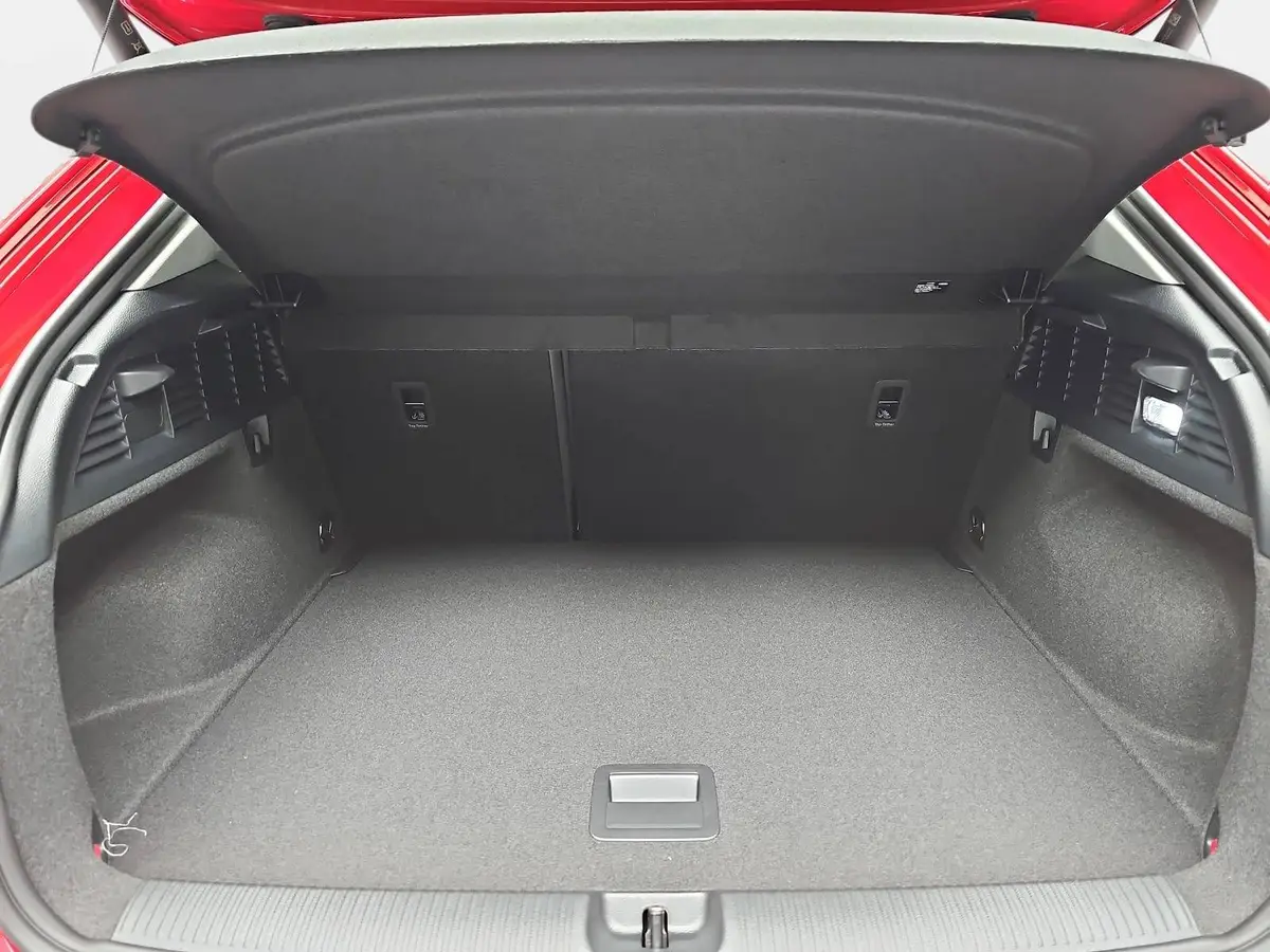 AUDI Q2 35 TFSI S-TRONIC S LINE NAVI LED ACC EL.HECKKL. WI