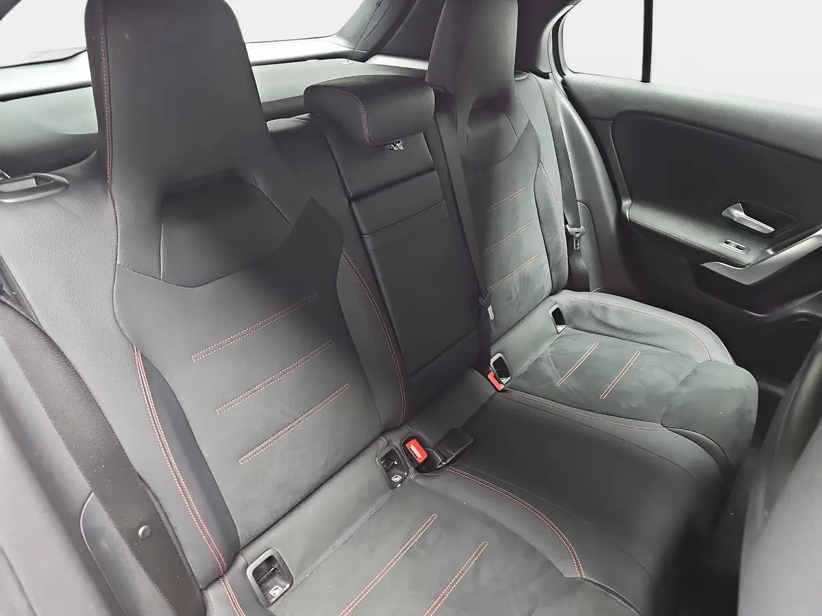 MERCEDES-BENZ A 180 DCT AMG LINE NAVI LED MBUX WINTER KAMERA LM18