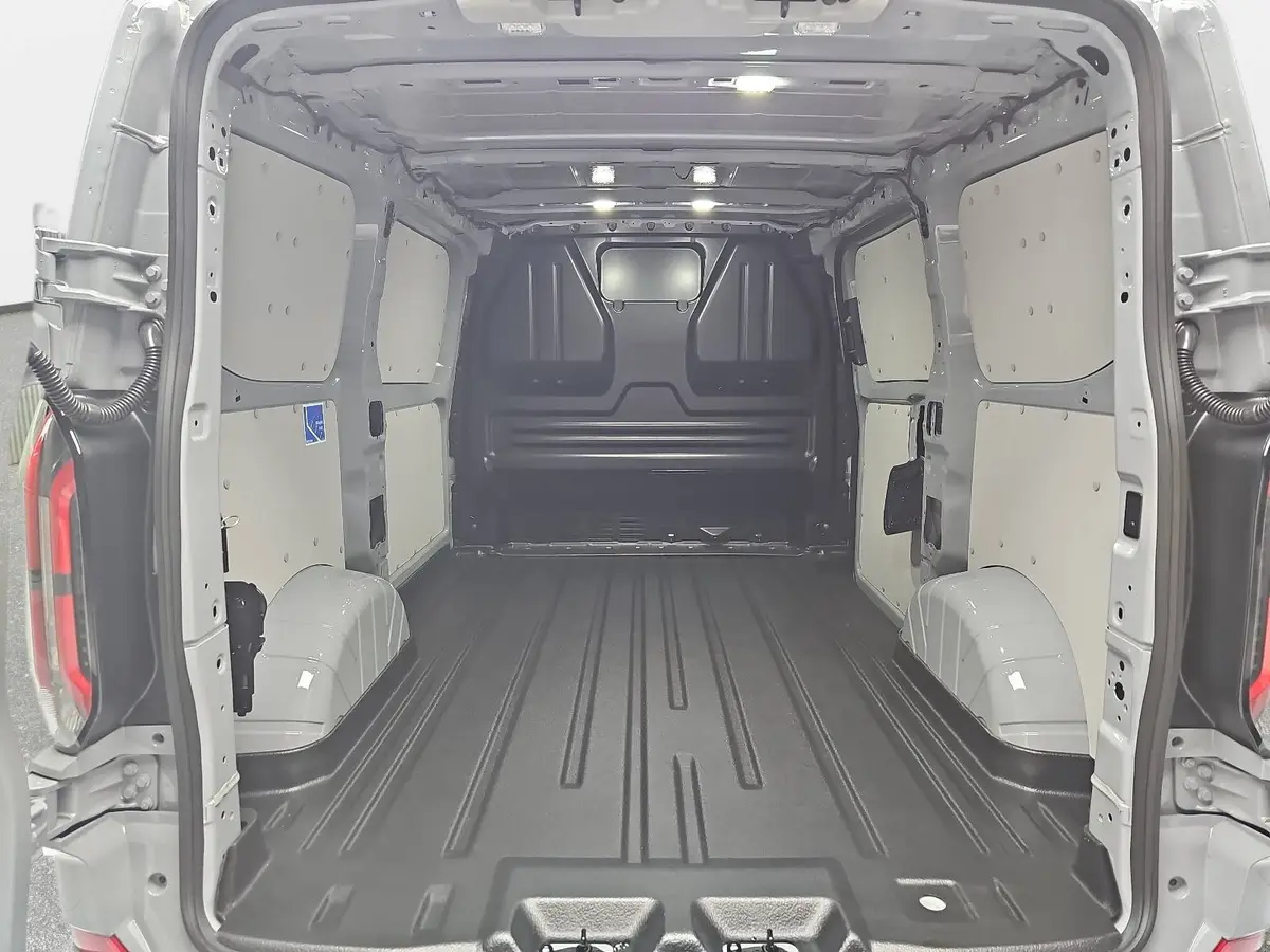 FORD TRANSIT CUSTOM 2.0 ECOBLUE AUTO. 320 L1H1 SPORT FWD KLIMA LED LM