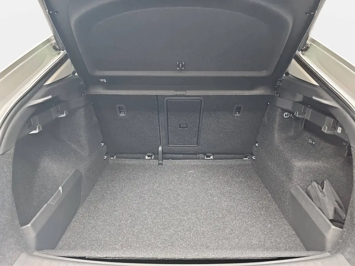 SKODA ENYAQ COUPE 85 SELECTION 82KWH AHK PANO