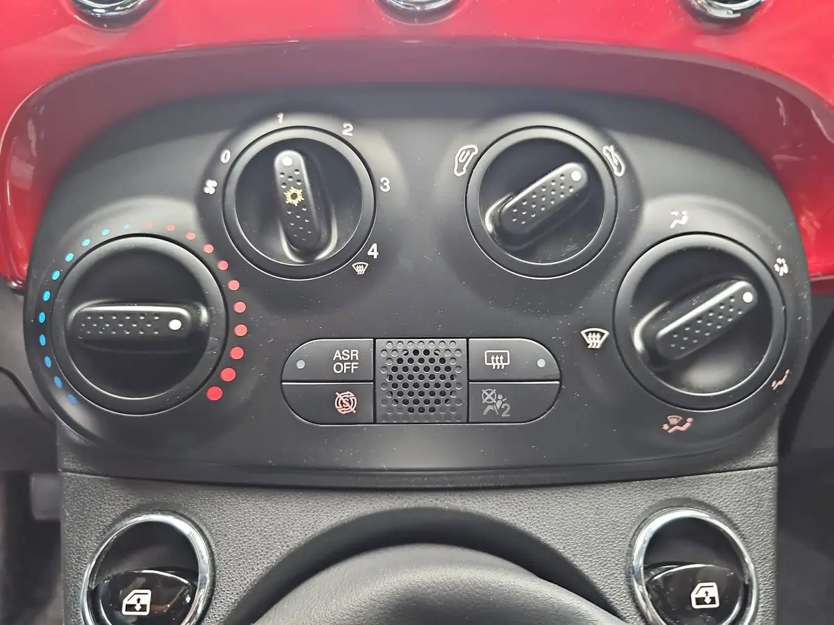 FIAT 500C 0.9 8V TWINAIR LOUNGE E6D