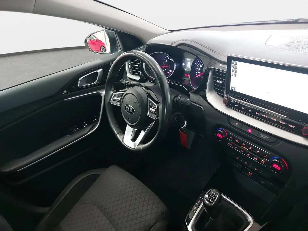 KIA CEED SW 1.4 T-GDI VISION MJ20 KOMFORT NAVI