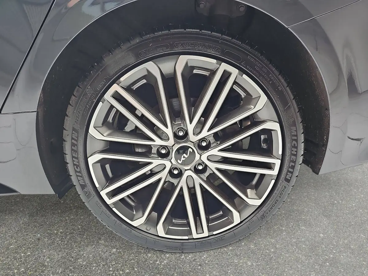 KIA PROCEED 1.5 T-GDI DCT7 GT LINE TECHNOLOGIE GLASDACH PERFORMANCE LEDER