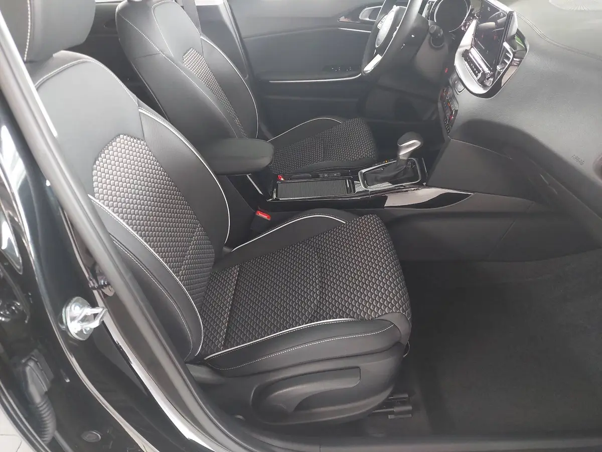 KIA XCEED 1.6 T-GDI 150 DCT SPIRIT MJ26 XCLUSIVE