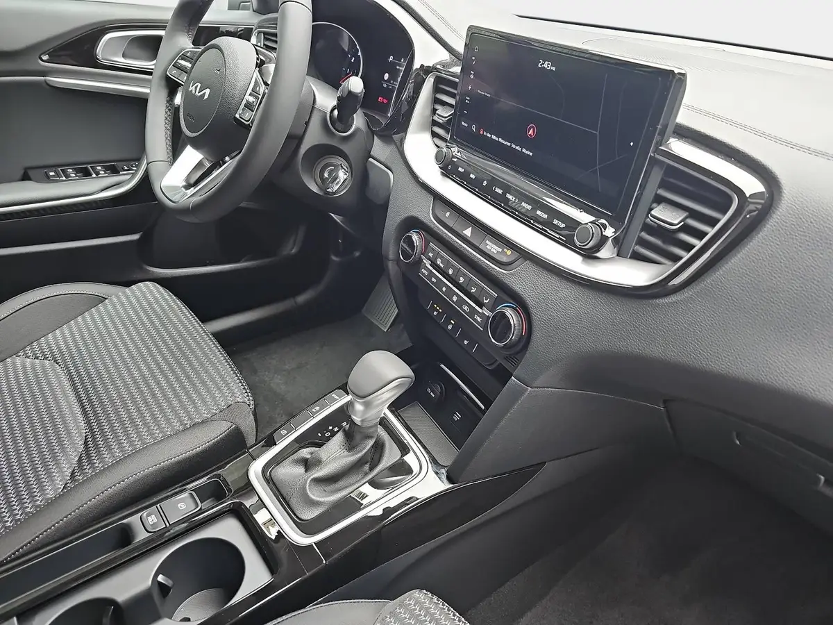 KIA CEED 1.5 T-GDI DCT7 VISION KOMFORT+ SITZH.