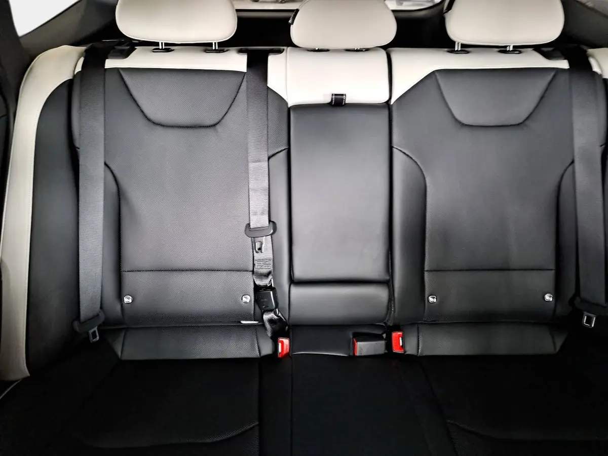 KIA K4 SW 1.6 T-GDI 180 PS DCT7 GT-LINE MJ26 DW-PARK-PRO SITZ SOUND DESIGN