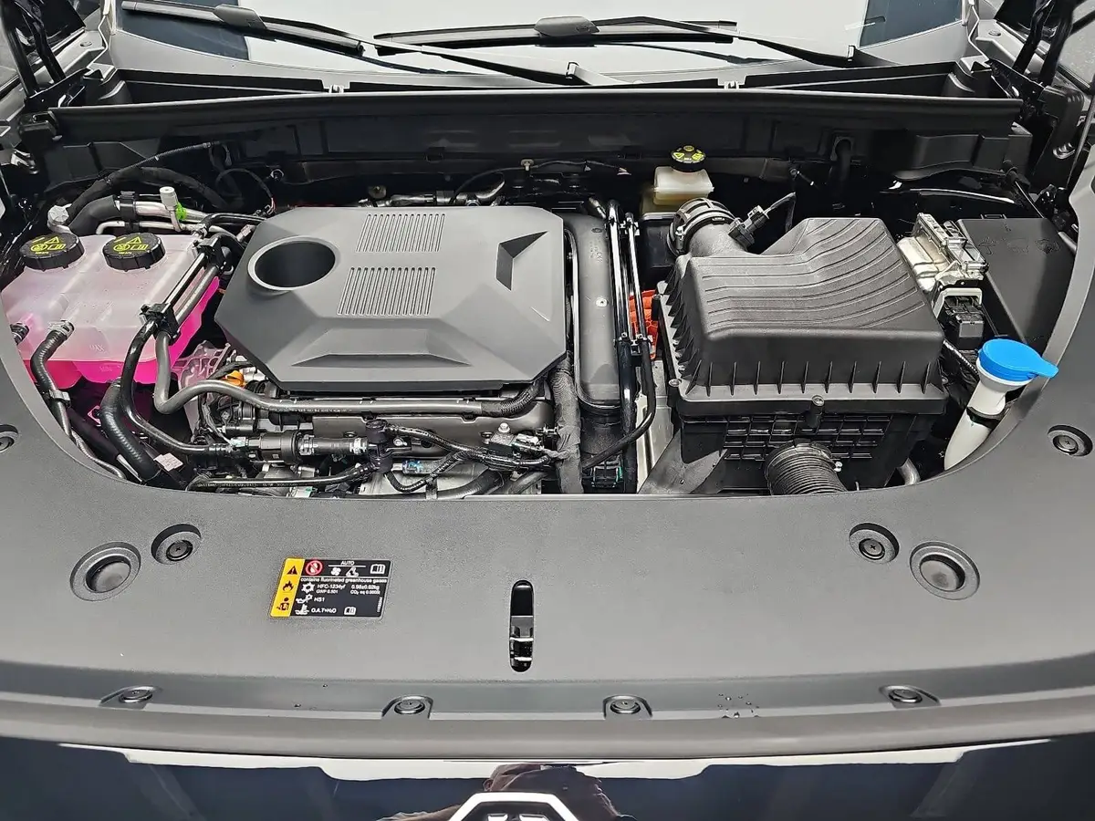 MG HS 1.5 PLUG-IN-HYBRID MY25.5 LUXURY LEDER 360-GRAD-KAMERA 19-ZOLL-LM