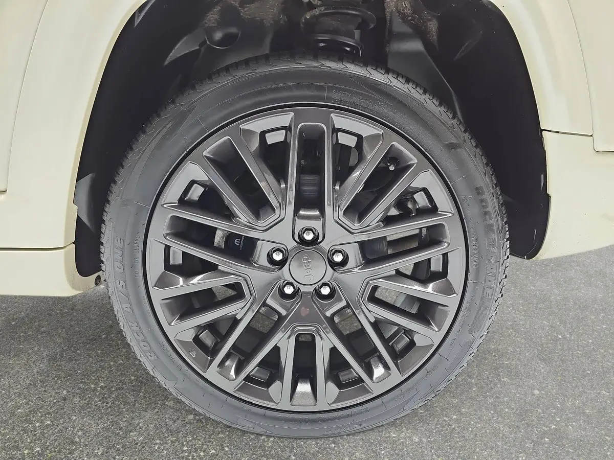 JEEP COMPASS PLUG-IN HYBRID 4XE S NAVI KLIMA LED WINTER ALL-SEASON LM