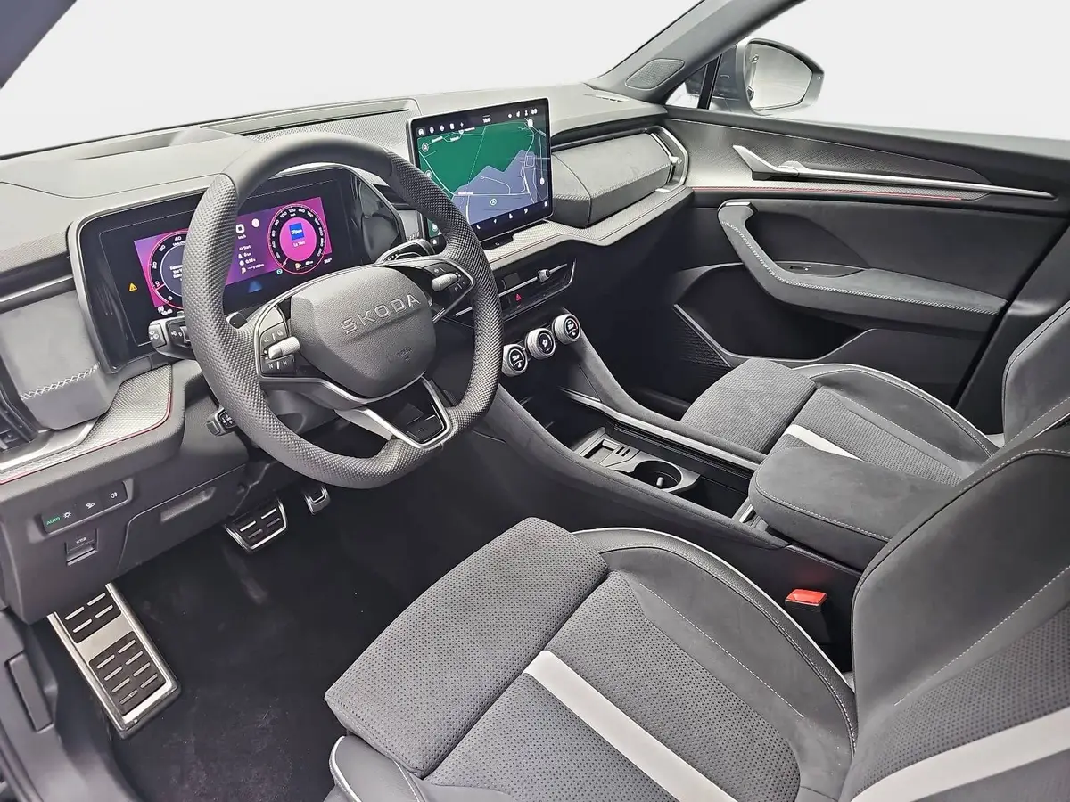 SKODA KODIAQ 2.0 TSI DSG SPORTLINE 4X4 PANO LED AHK