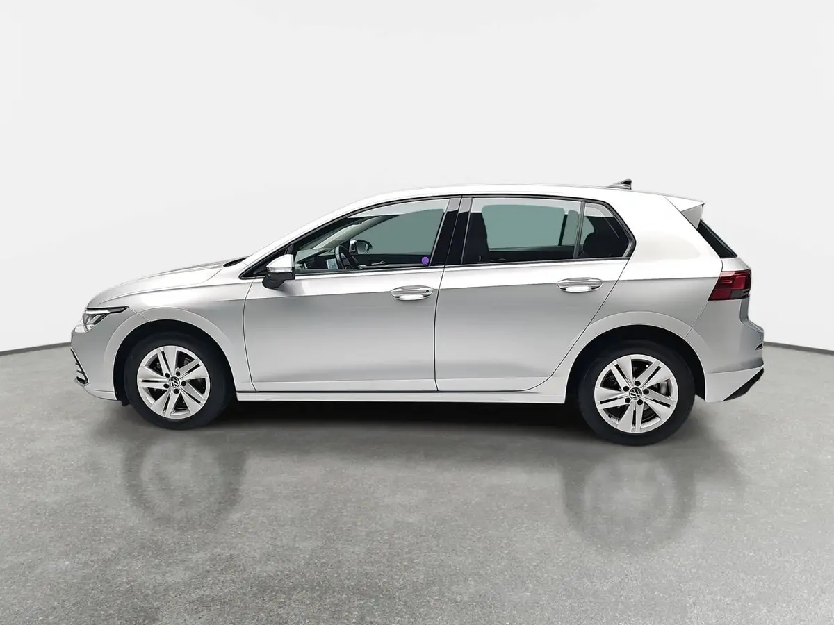 VW GOLF VIII 2.0 TDI LIFE NAVI LED KAMERA LM