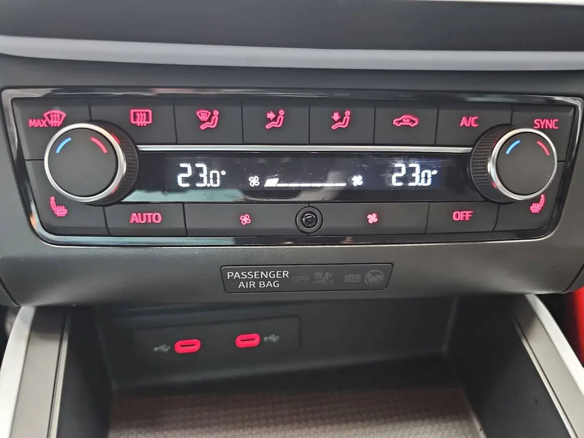 SEAT ARONA 1.0 TSI STYLE LED P-ASSIST KAMERA LM