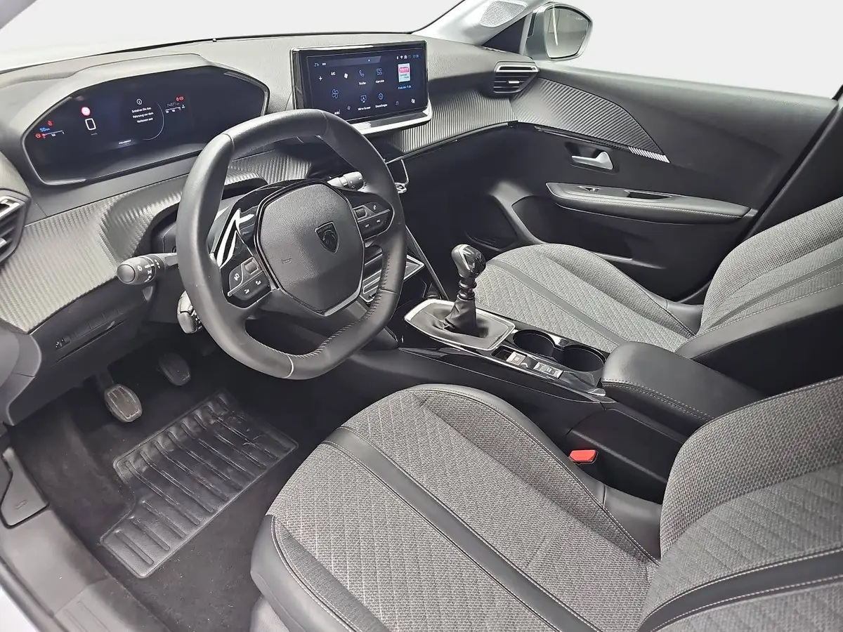 PEUGEOT 208 1.2 PURETECH 100 ALLURE LED DAB LM