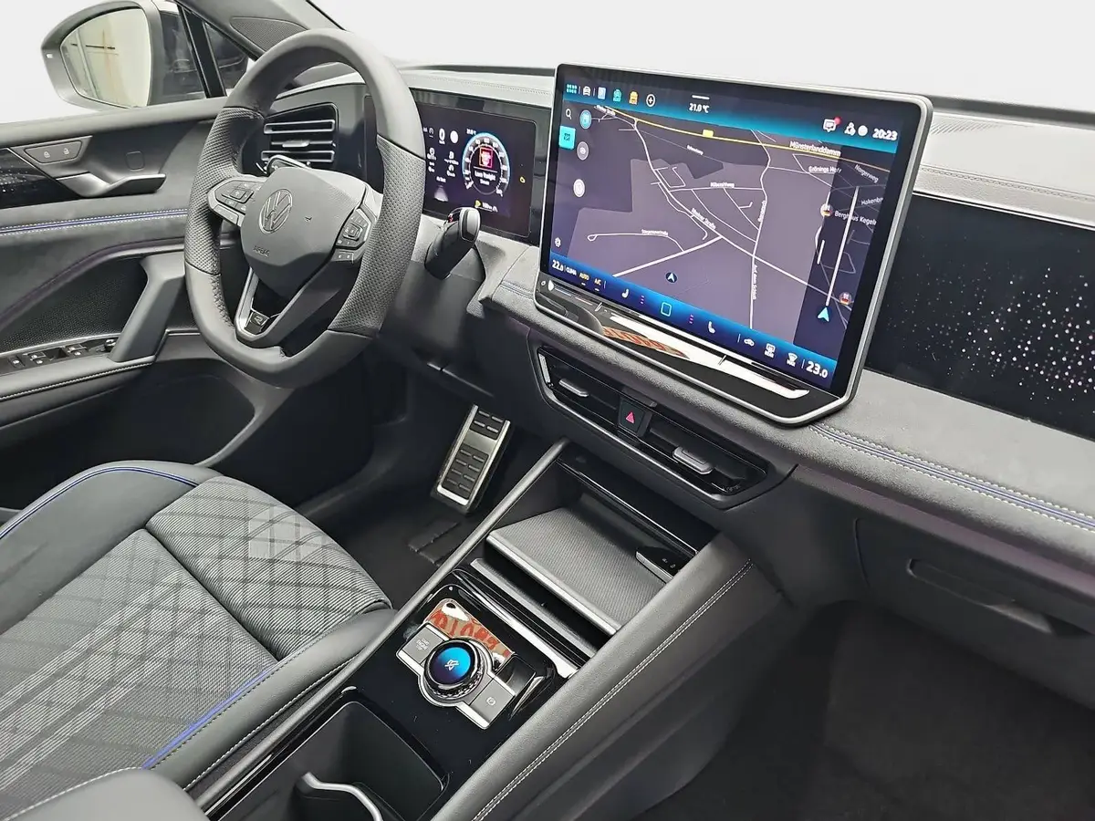 VW TIGUAN 2.0 TDI DSG R-LINE NAVI LED PANO
