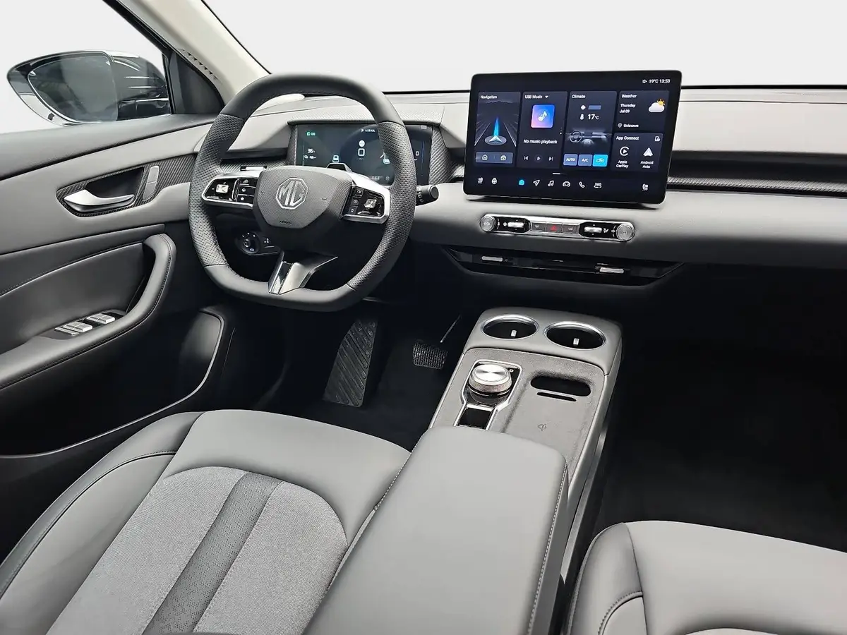 MG S5 EV 64 KWH MY25 LUXURY