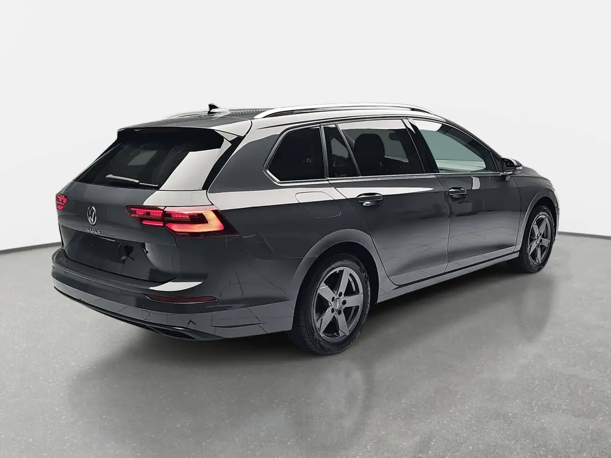 VW GOLF VARIANT 2.0 TDI VIII LIFE NAVI LED LM