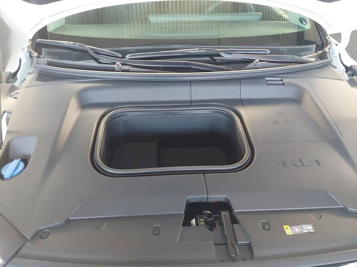 KIA EV3 81.4 KWH EARTH MJ26 WINTER BUSIN. UPGRADE DRIVEWISE-PARK DESIGN SOUND