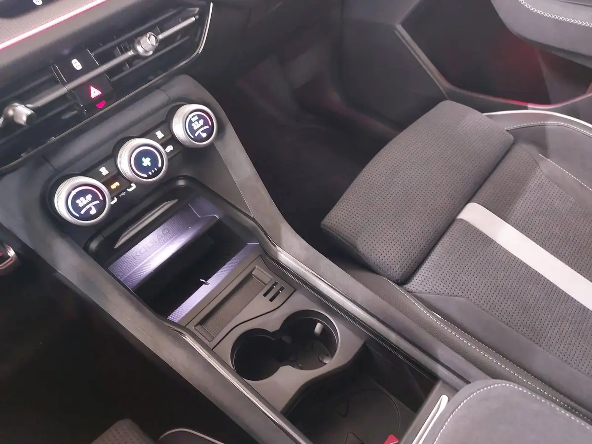 SKODA KODIAQ 1.5 TSI DSG SPORTLINE NAVI LED ACC PANO WINTER AHK