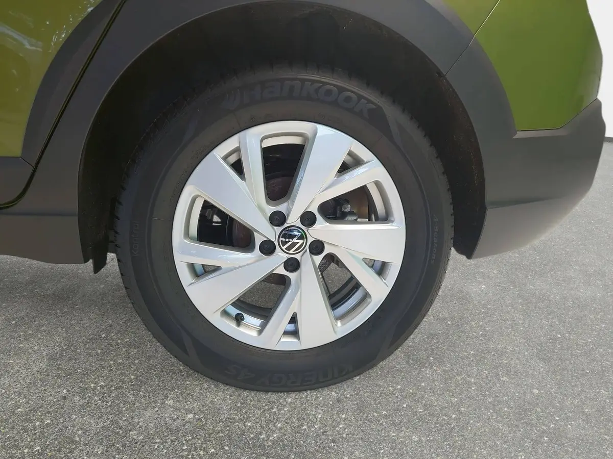 VW TAIGO 1.0 TSI DSG LIFE NAVI LED ACC SITZHEIZUNG PDC KAME