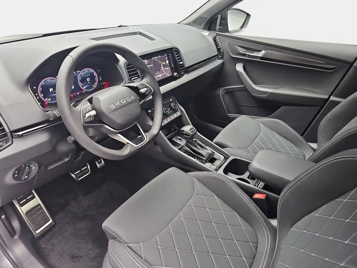 SKODA KAROQ 2.0 TSI DSG SPORTLINE 4X4 AHK PANO